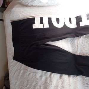 NIKE JUST DO IT Logo Athletic Black Leggings Size M